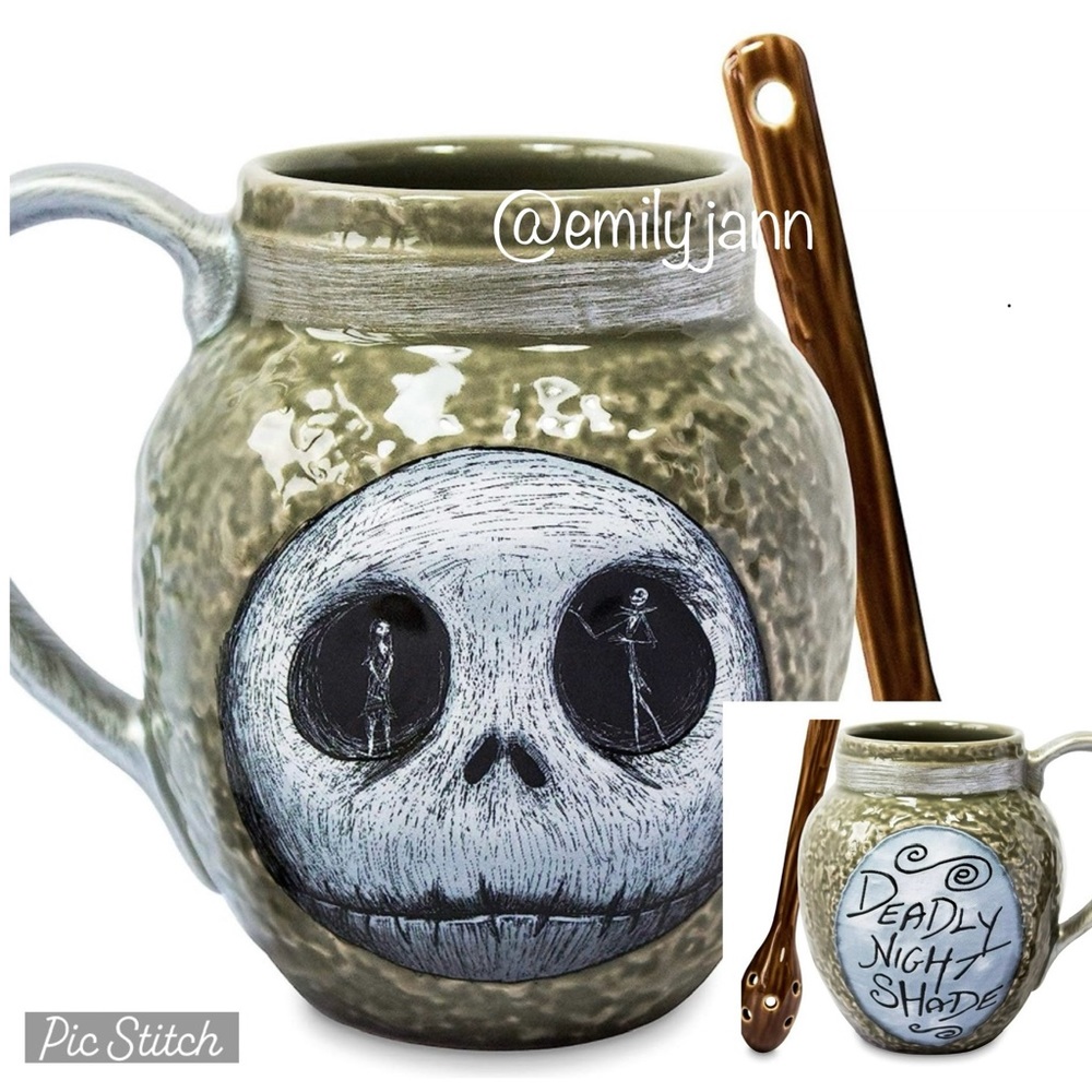 The Nightmare♠️Before Christmas Mug Set - Picture 1 of 5